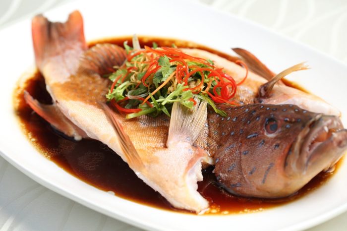 How to cook hong kong style steamed fish