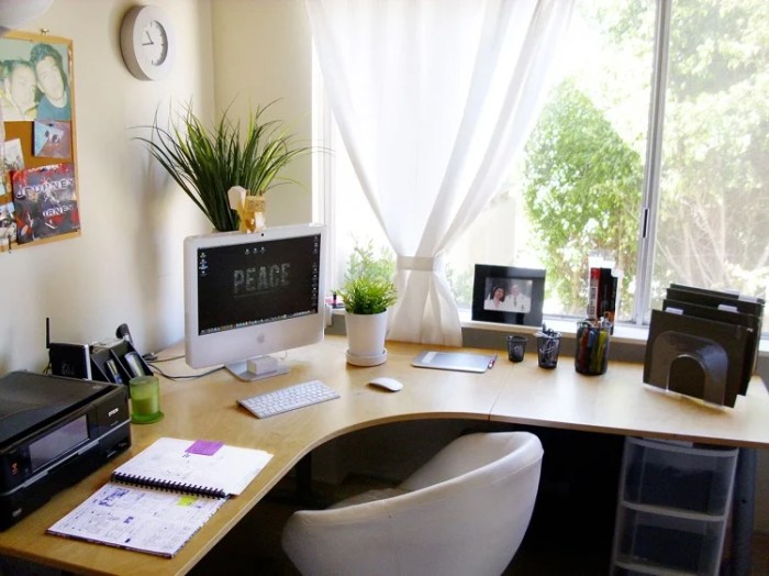 How to decorate your home office space